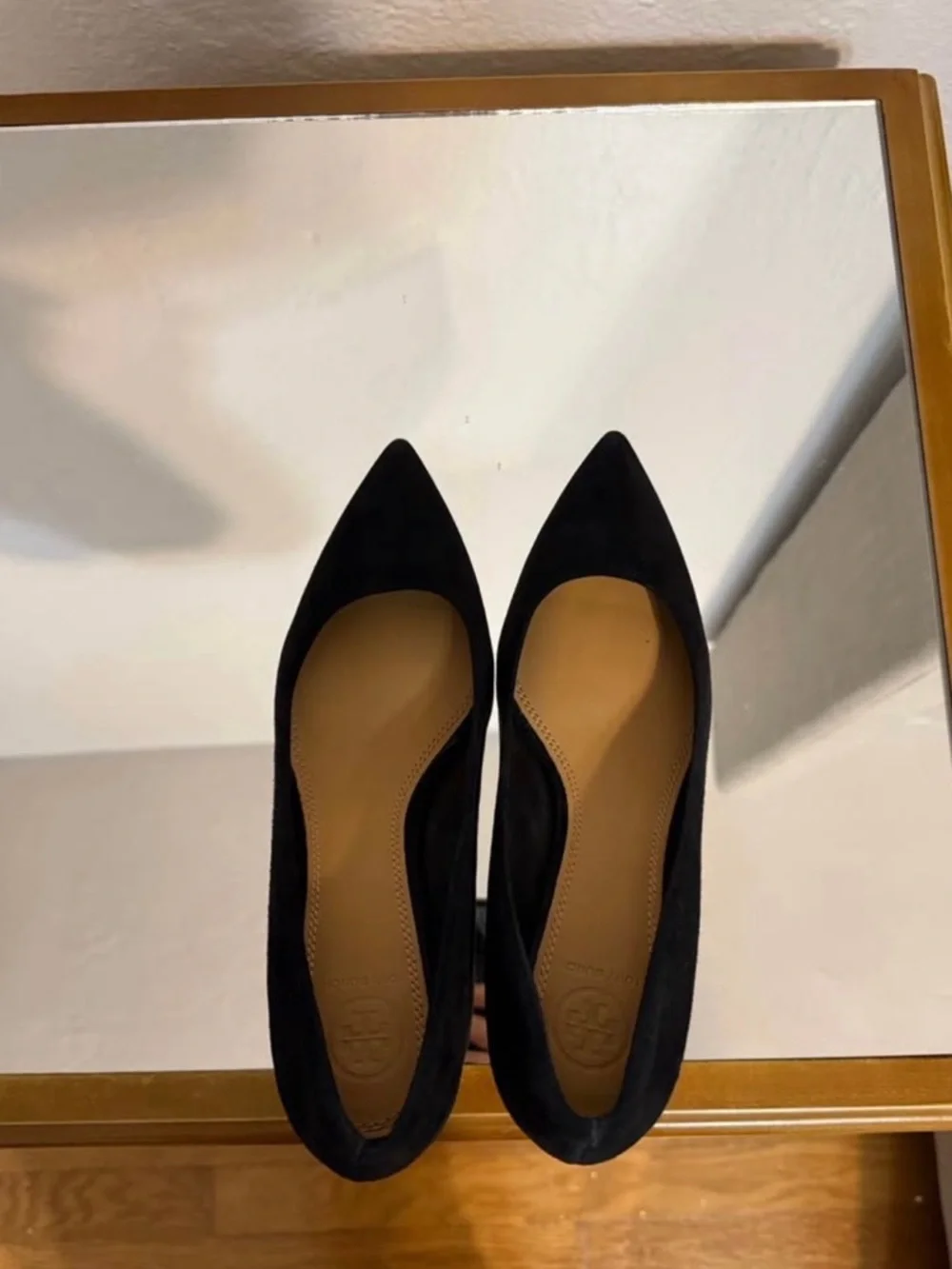 Tory Burch Olympia Pump Black Suede - Picture 2 of 4